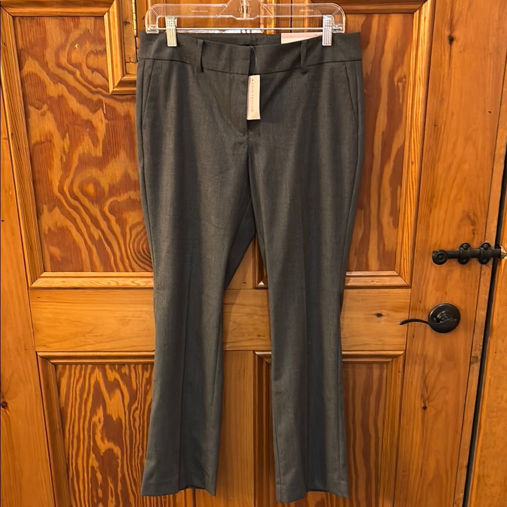 Ann Taylor modern straight size 6P Charcoal Trousers
